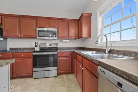 106 Dukes Lake Circle Richlands NC 28574