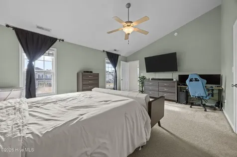 106 Dukes Lake Circle Richlands NC 28574
