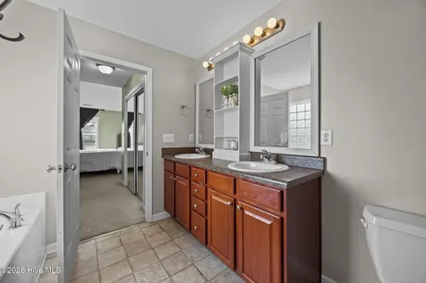 106 Dukes Lake Circle Richlands NC 28574