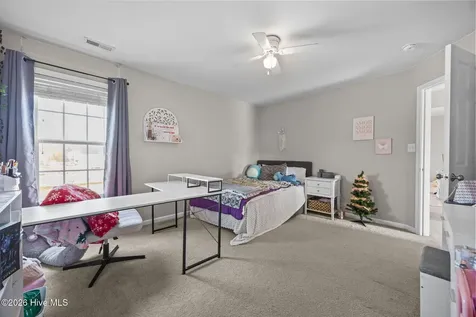 106 Dukes Lake Circle Richlands NC 28574