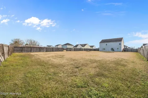 106 Dukes Lake Circle Richlands NC 28574