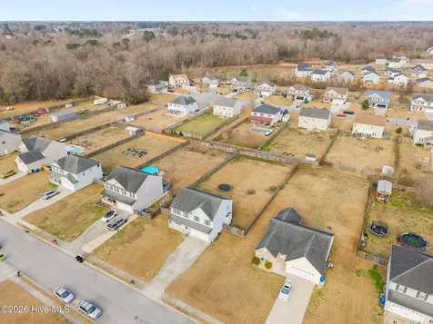 106 Dukes Lake Circle Richlands NC 28574