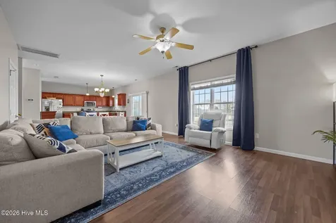 106 Dukes Lake Circle Richlands NC 28574