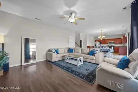 106 Dukes Lake Circle Richlands NC 28574