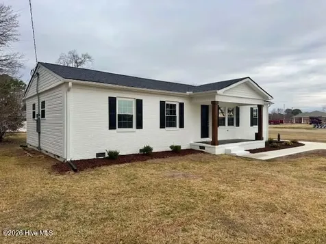 903 E Balsey Street Clinton NC 28328