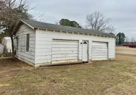 903 E Balsey Street Clinton NC 28328