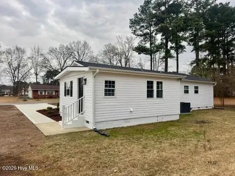 903 E Balsey Street Clinton NC 28328