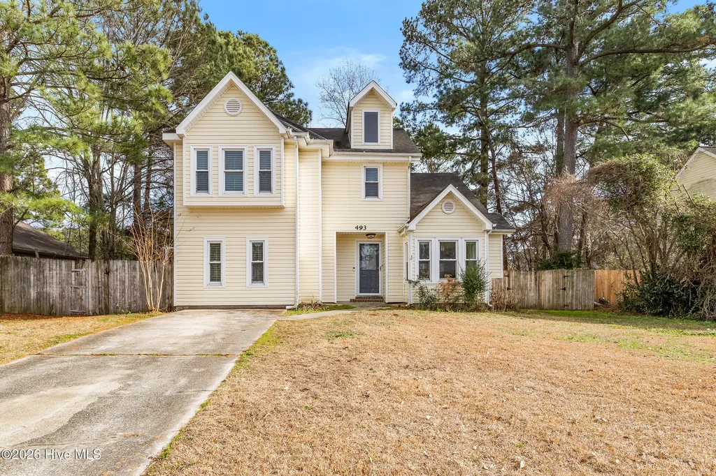493 Hemlock Drive Jacksonville NC 28546