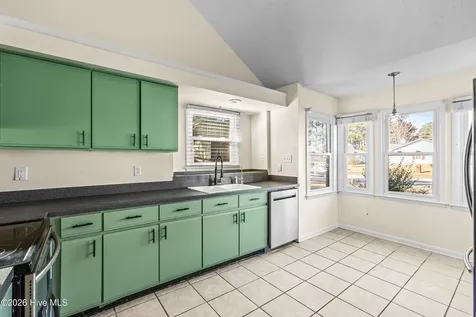 493 Hemlock Drive Jacksonville NC 28546