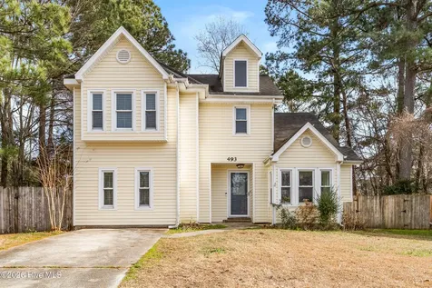 493 Hemlock Drive Jacksonville NC 28546