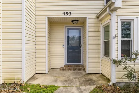 493 Hemlock Drive Jacksonville NC 28546