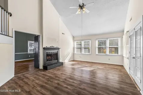 493 Hemlock Drive Jacksonville NC 28546