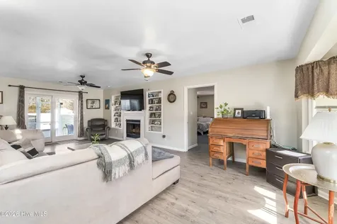 103 Trenor Lane Powells Point NC 27966