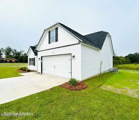 713 N Pebble Branch Court Holly Ridge NC 28445