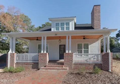 30 Medlin Road Pinehurst NC 28374