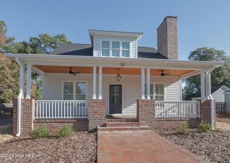 30 Medlin Road Pinehurst NC 28374