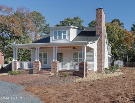 30 Medlin Road Pinehurst NC 28374
