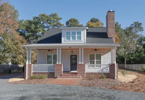 30 Medlin Road Pinehurst NC 28374