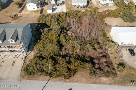 109 Robin Avenue Atlantic Beach NC 28512