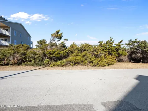109 Robin Avenue Atlantic Beach NC 28512