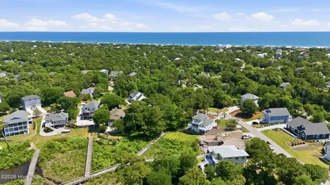 9806 Clarendon Drive Emerald Isle NC 28594