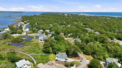 9806 Clarendon Drive Emerald Isle NC 28594