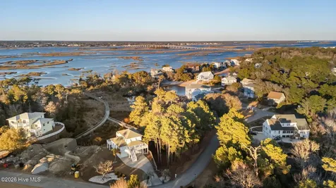 9806 Clarendon Drive Emerald Isle NC 28594