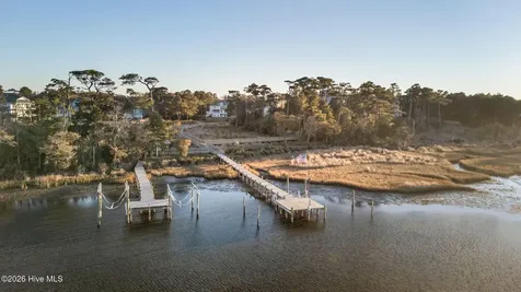 9806 Clarendon Drive Emerald Isle NC 28594