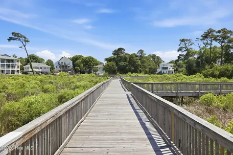 9806 Clarendon Drive Emerald Isle NC 28594