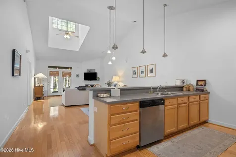 514 B Village Green Drive Morehead City NC 28557