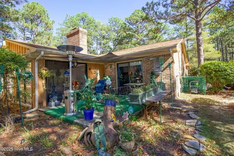 642 Redwood Drive Southern Pines NC 28387