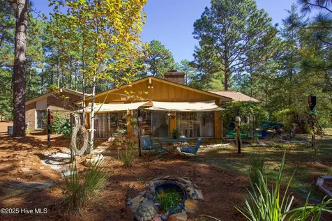 642 Redwood Drive Southern Pines NC 28387