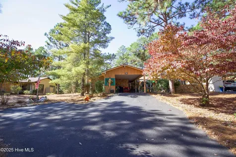 642 Redwood Drive Southern Pines NC 28387