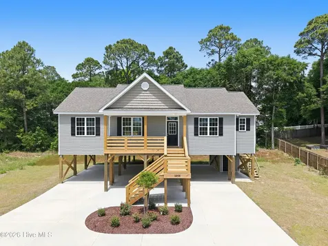 1058 Chadwick Shores Drive Sneads Ferry NC 28460