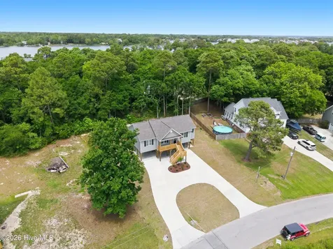 1058 Chadwick Shores Drive Sneads Ferry NC 28460