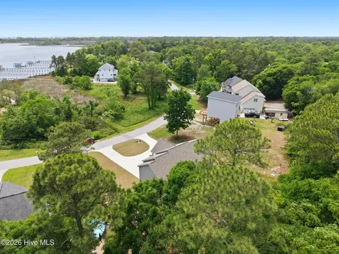 1058 Chadwick Shores Drive Sneads Ferry NC 28460
