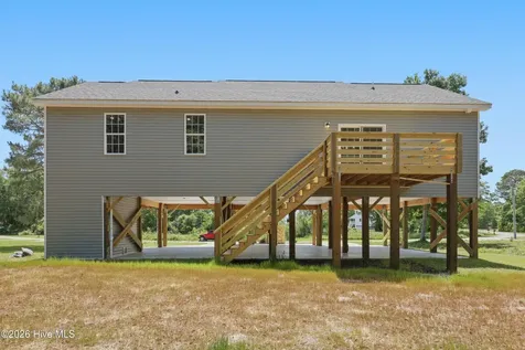 1058 Chadwick Shores Drive Sneads Ferry NC 28460