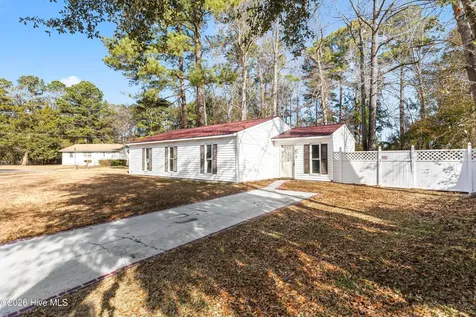 329 Lakewood Drive Jacksonville NC 28546