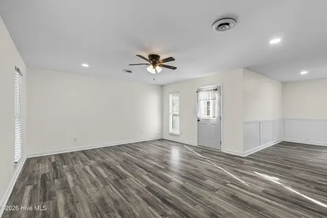 329 Lakewood Drive Jacksonville NC 28546