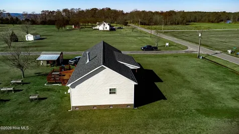 654 Muddy Creek Road Hertford NC 27944
