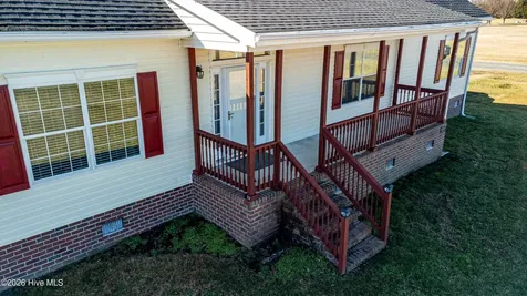 654 Muddy Creek Road Hertford NC 27944