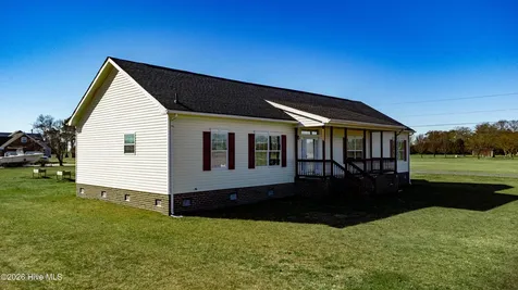 654 Muddy Creek Road Hertford NC 27944