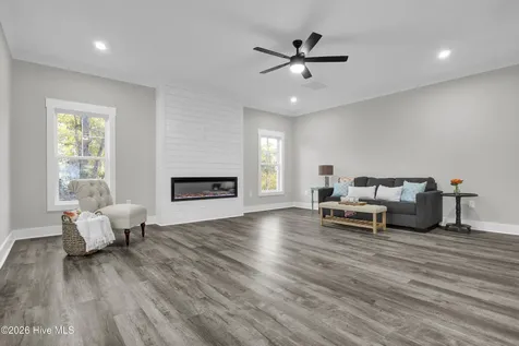 163 Bayshore Drive Sneads Ferry NC 28460