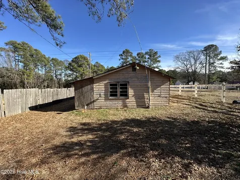 10281 Gibson Road Laurel Hill NC 28351