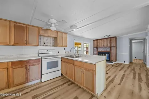 245 Baker Drive SW Supply NC 28462