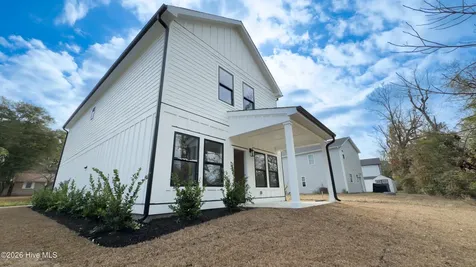 21 Little Creek Road Castle Hayne NC 28429