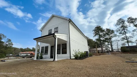 21 Little Creek Road Castle Hayne NC 28429