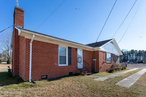 202 Phillips Street Hertford NC 27944