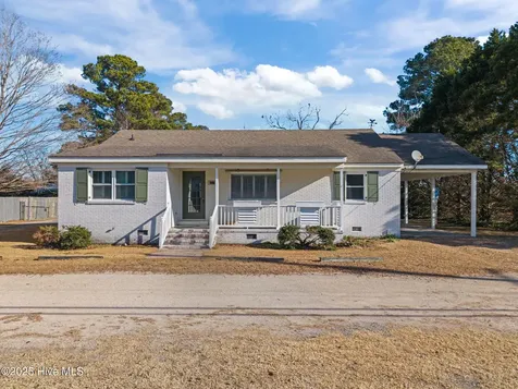 2034 W 5th Street Washington NC 27889