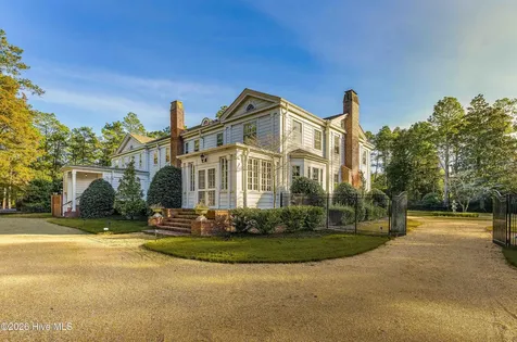 12 E Barrett Road Pinehurst NC 28374